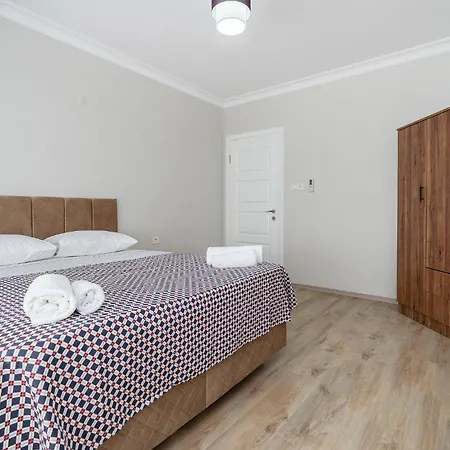 Flat W Balcony Near Grand Mosque In Osmangazi Appartement *